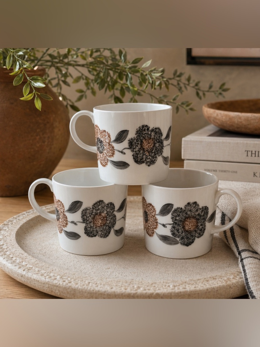 3 SUSIE COOPER Garland DEMITASSE COFFEE CUPS ESPRESSO ENGLAND FINE BONE China